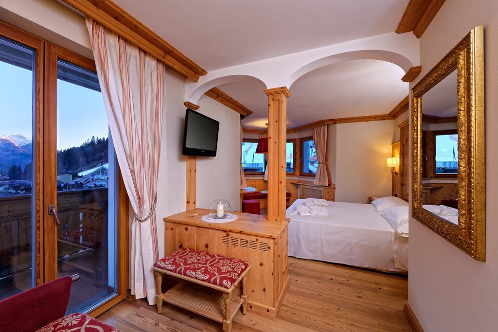 Boutique Hotel Diana Мадонна-ди-Кампильо Экстерьер фото