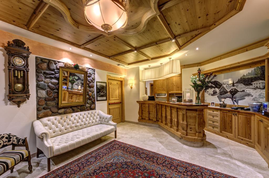Boutique Hotel Diana Мадонна-ди-Кампильо Экстерьер фото